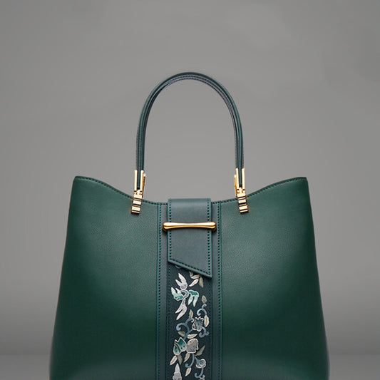 Verde Celestiale - Handcrafted Green Leather Tote Bag - Azurélla